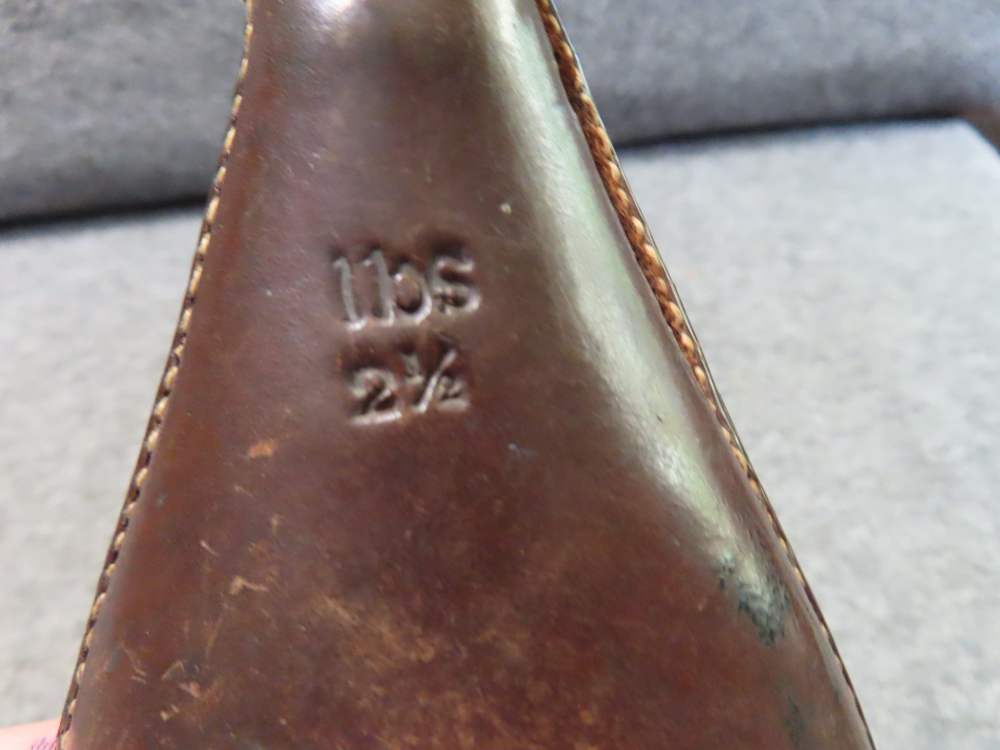 2-ONE POUND LEATHER SHOT POUCHES WITH WORKING SPOUTS-img-5
