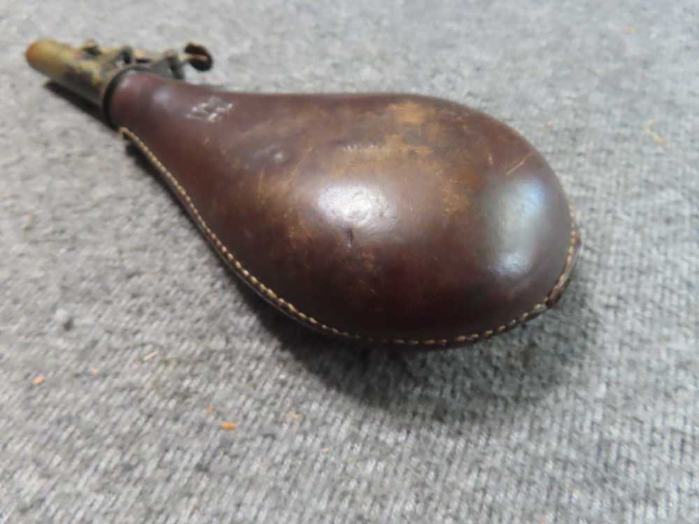 2-ONE POUND LEATHER SHOT POUCHES WITH WORKING SPOUTS-img-6