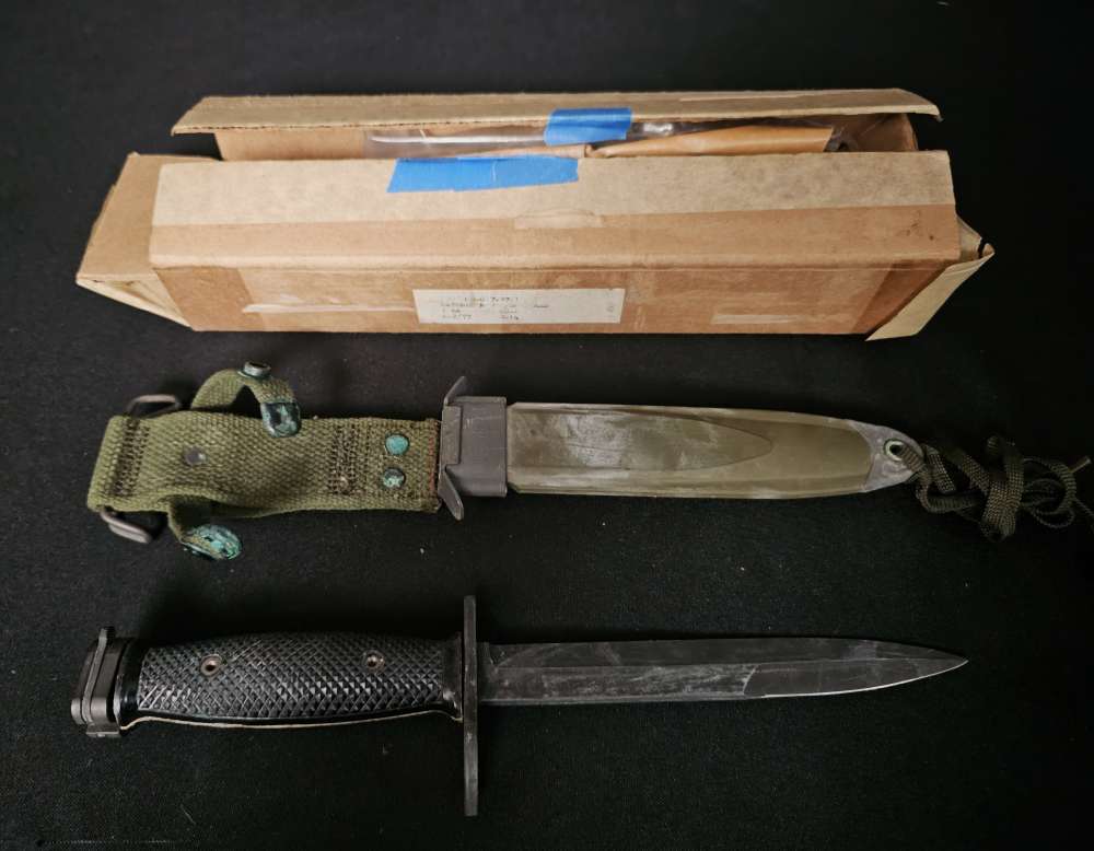 M-7 Bayonet with Box and Scabbard-img-0
