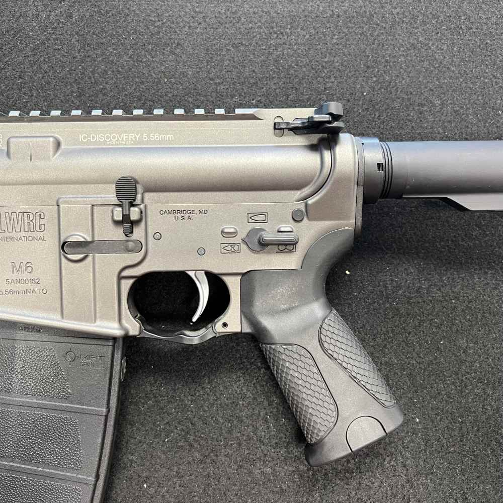 LWRC M6 5.56MM NATO W/Box Brand New! -img-2
