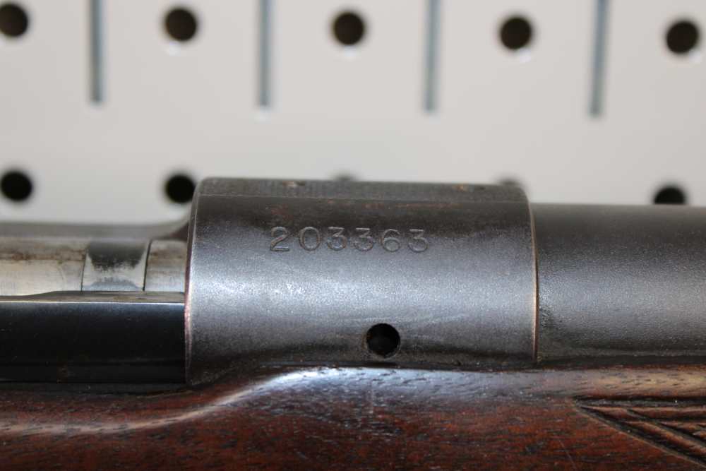 Winchester Model 70 (Pre-64) - 220 Swift - 1951 - Completely Original-img-18