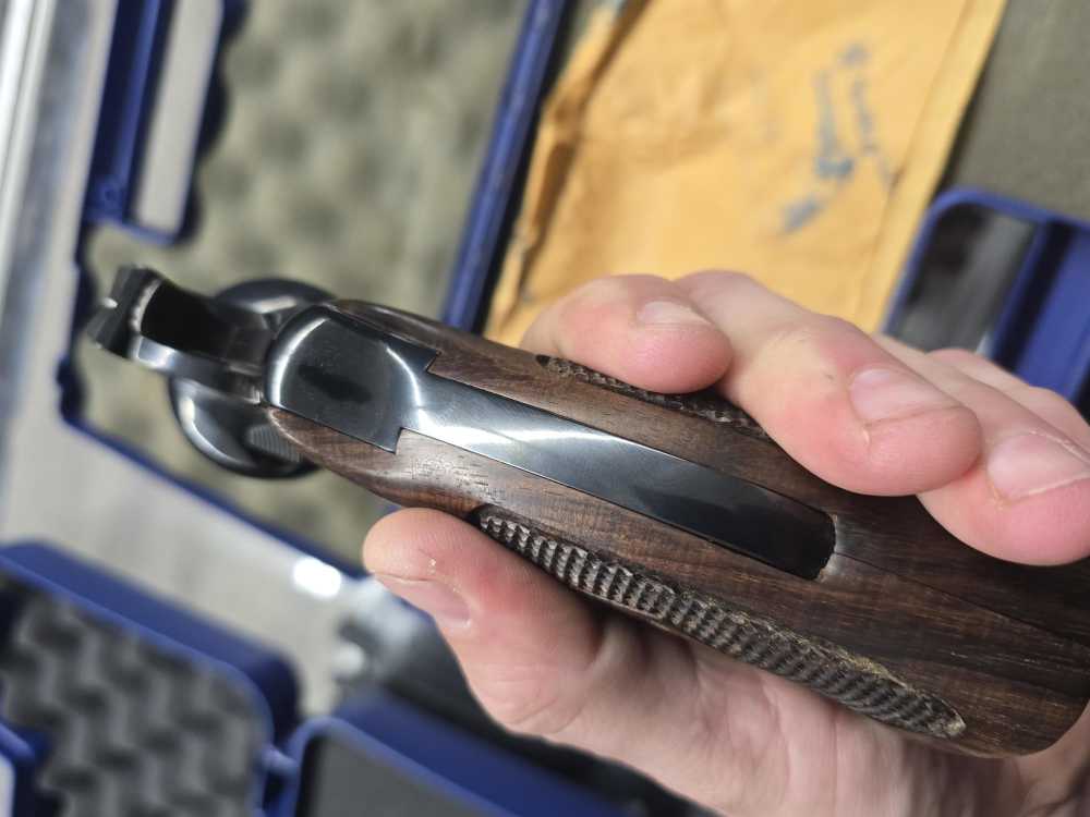 SMITH AND WESSON 57 MOUNTAIN GUN 41 REM MAG-img-9