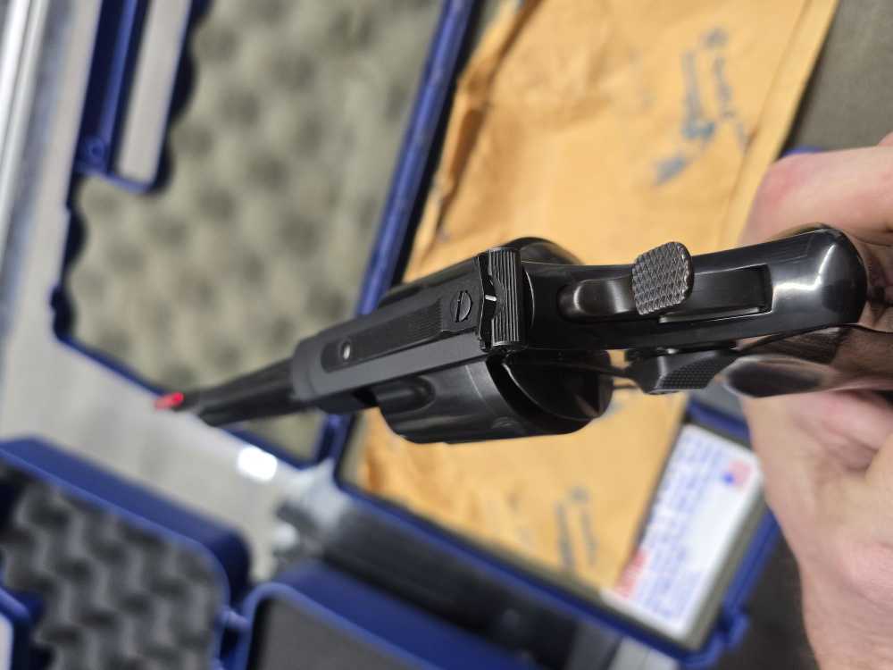 SMITH AND WESSON 57 MOUNTAIN GUN 41 REM MAG-img-10