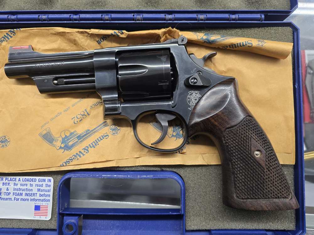 SMITH AND WESSON 57 MOUNTAIN GUN 41 REM MAG-img-0