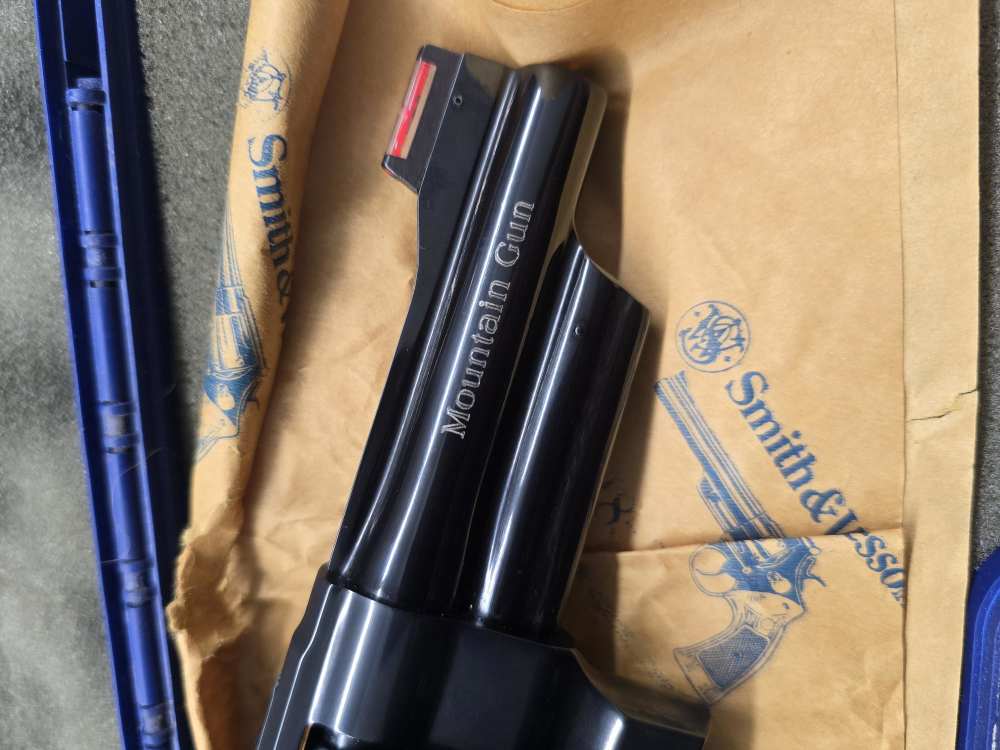 SMITH AND WESSON 57 MOUNTAIN GUN 41 REM MAG-img-3