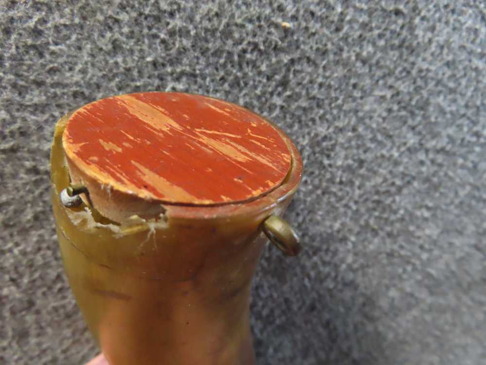 2-ANTIQUE POWDER HORNS, RIFLE AND PISTOL SIZE WITH WOODEN ENDS-img-4