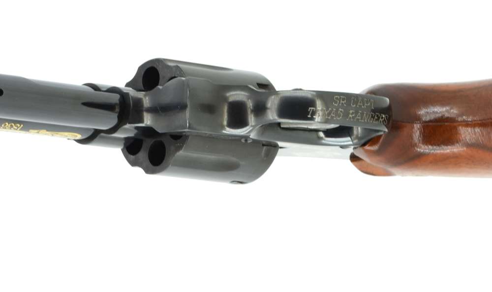 Smith & Wesson 586 357mag 4-in Texas Lawman 1986 Clint Peoples Presentation-img-1