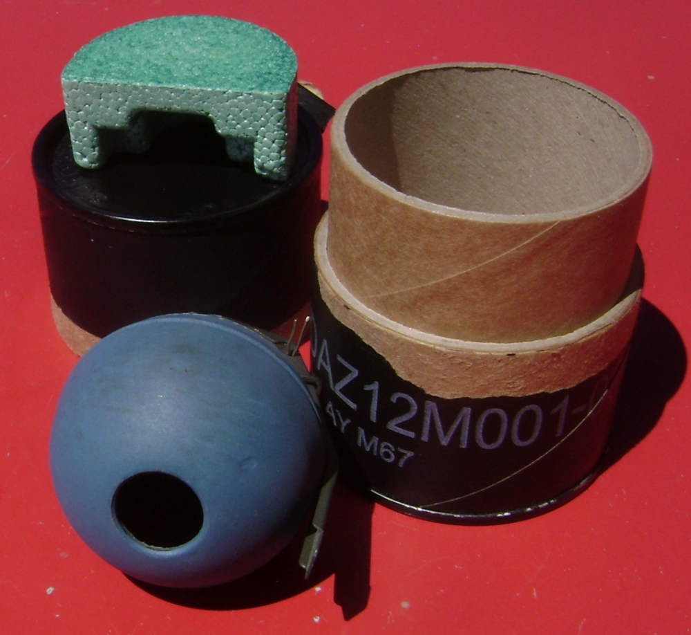 M69 Practice Grenade with M67 Shipping Container Inert.-img-3