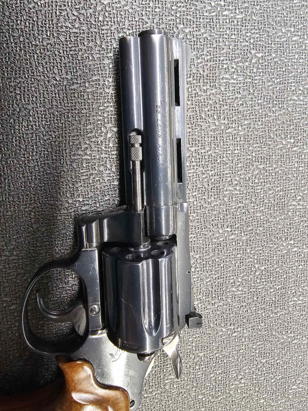 Colt diamondback 22lr 4inch -img-4
