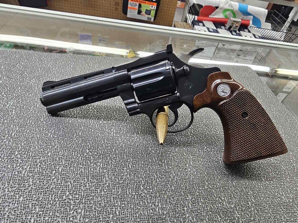 Colt diamondback 22lr 4inch -img-0