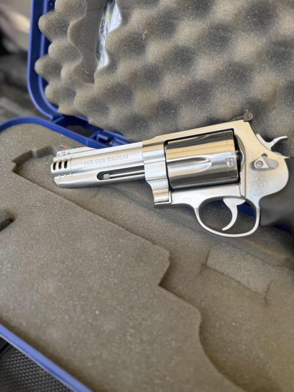 SMITH&WESSON 460v EXCELLENT w box -img-4