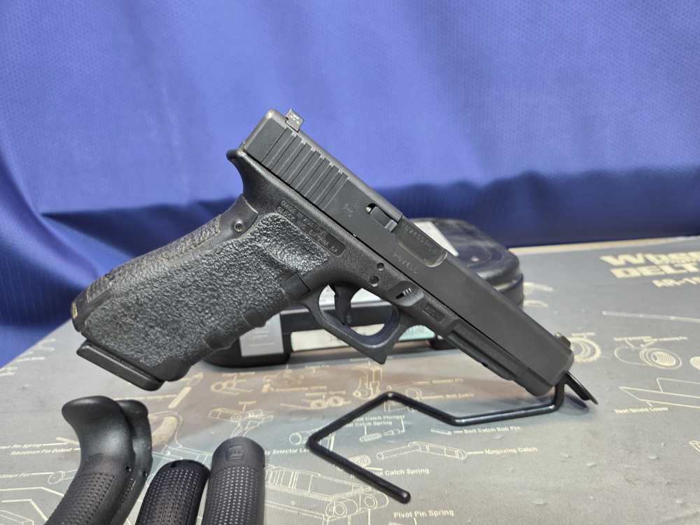 Penny Auction! Glock 35 Gen 4 .40 S&W Semi-Automatic Pistol 5.31" Barrel-img-5