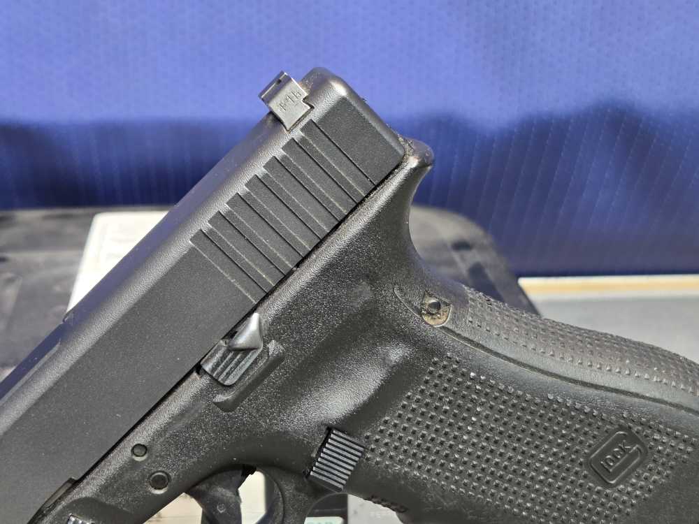 Penny Auction! Glock 35 Gen 4 .40 S&W Semi-Automatic Pistol 5.31" Barrel-img-3