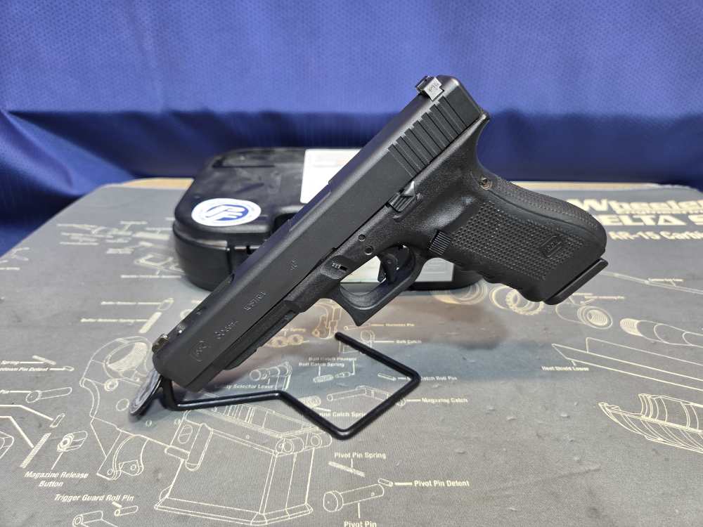 Penny Auction! Glock 35 Gen 4 .40 S&W Semi-Automatic Pistol 5.31" Barrel-img-0