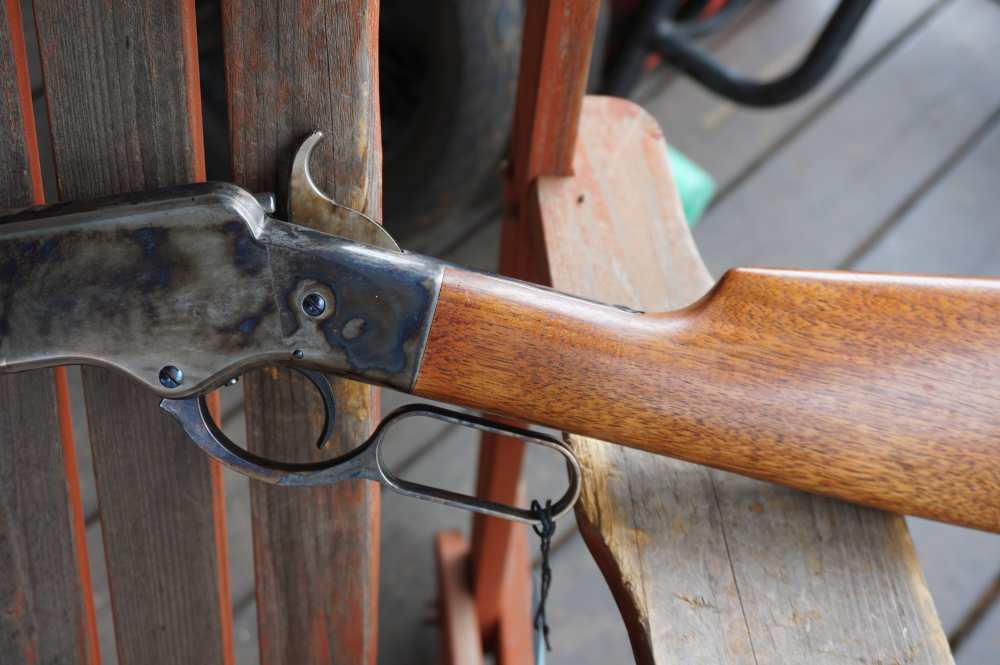 Cimarron Italian Henry model 1860 44-40 24 Inch Iron Frame Case Color -img-11