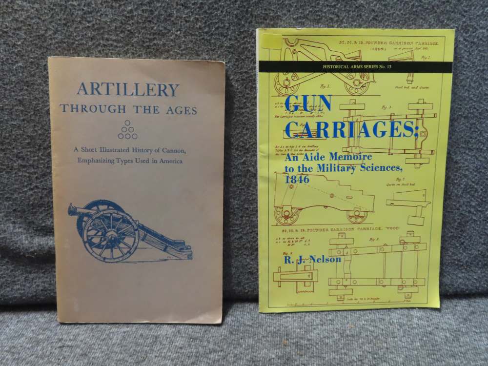2 BOOKS-ARTILLERY THROUGH THE AGES, GUN CARRIAGES AN AIDE MEMOIRE-img-0