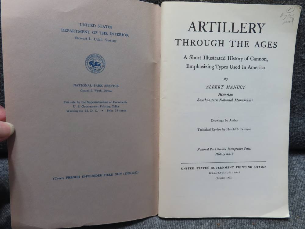 2 BOOKS-ARTILLERY THROUGH THE AGES, GUN CARRIAGES AN AIDE MEMOIRE-img-2