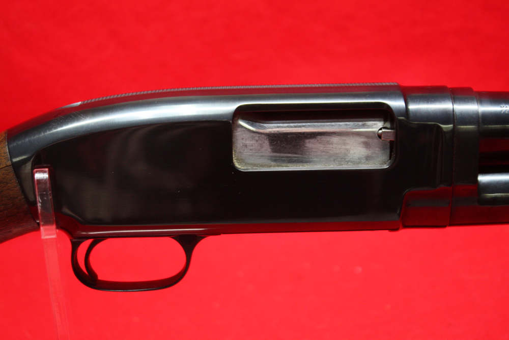 WINCHESTER MODEL 12 12GA GAUGE PUMP ACTION SHOTGUN-img-3