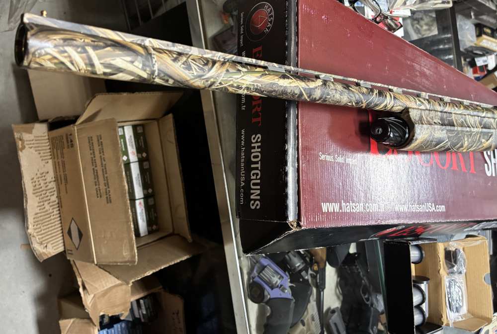 Escort PS by Hatsan 12ga 28" Max5 camo semi auto New(no card fees)-img-3