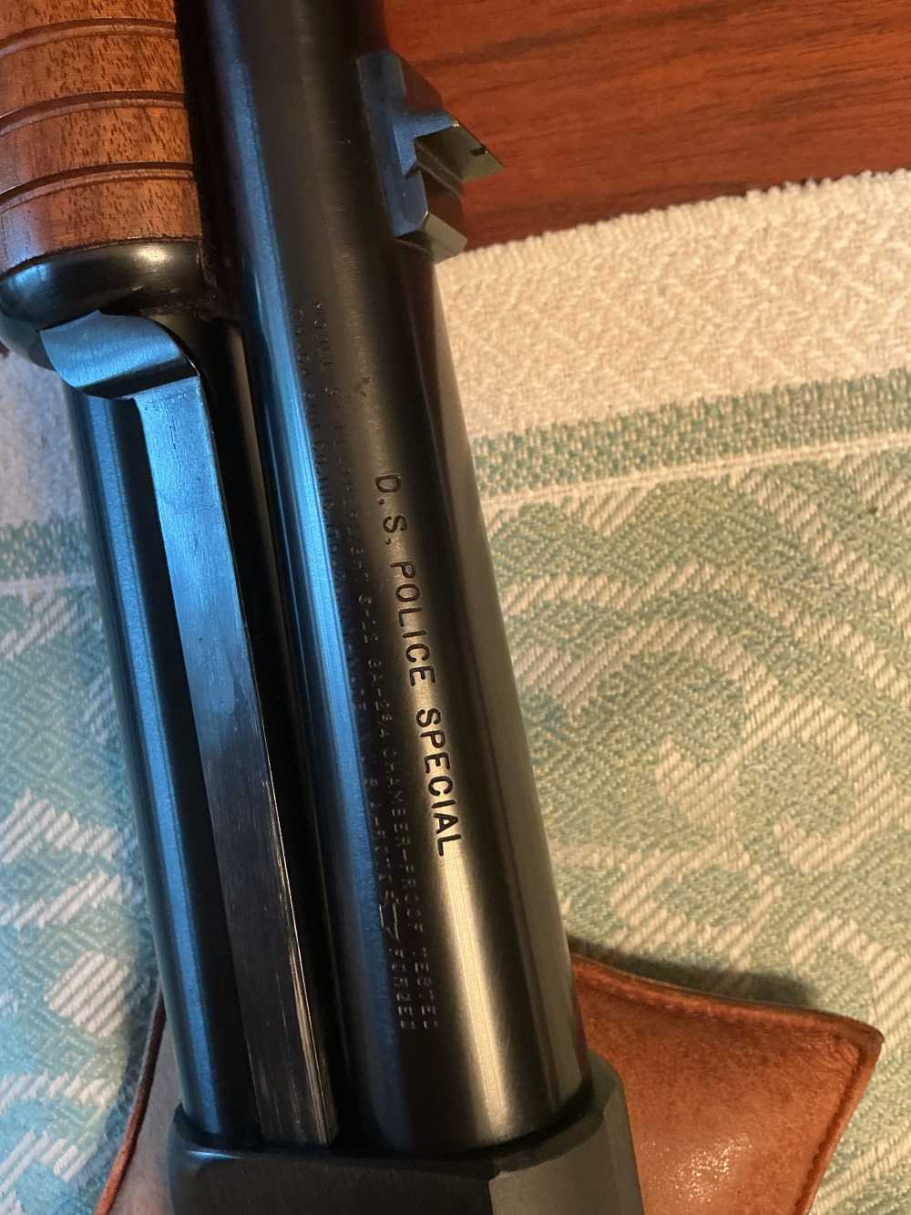 Ithaca M37 .12 Ga Shotgun “1946 WW2 Trench S/N983573” D.S. Police Assembly -img-6