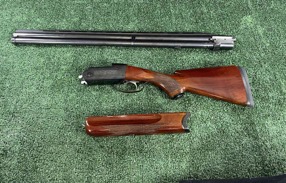 Krieghoff K-32 Trap 12g 28” Barrels Mfg 1966 leather case MINT!-img-39