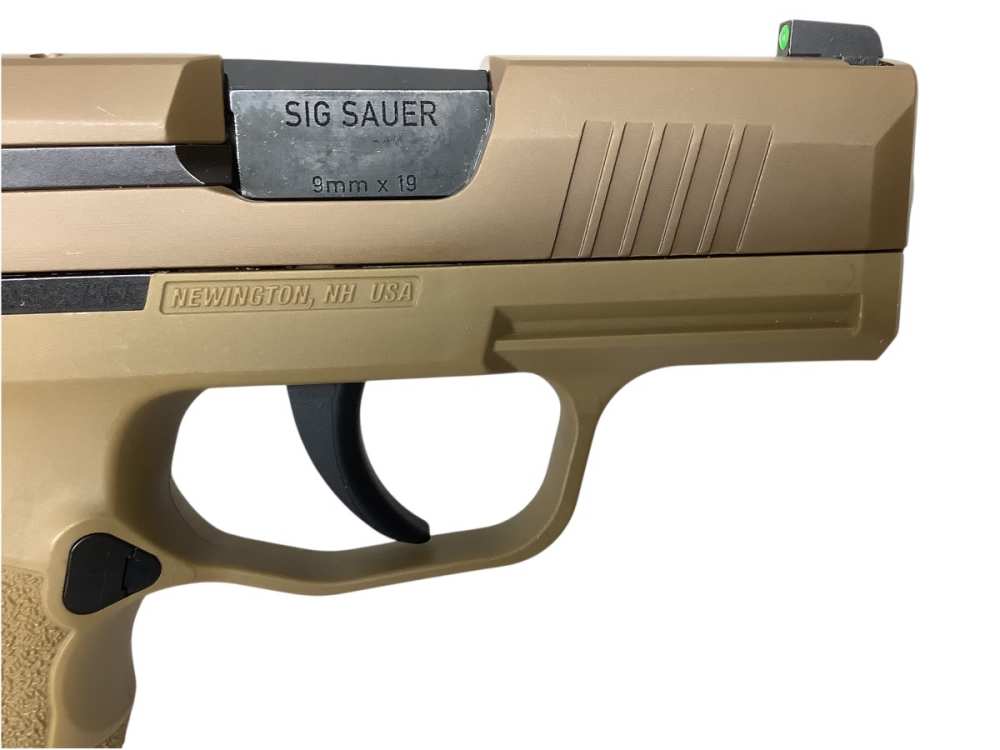 Sig Sauer P365 Semi Auto 9mm Pistol VERY GOOD!-img-4