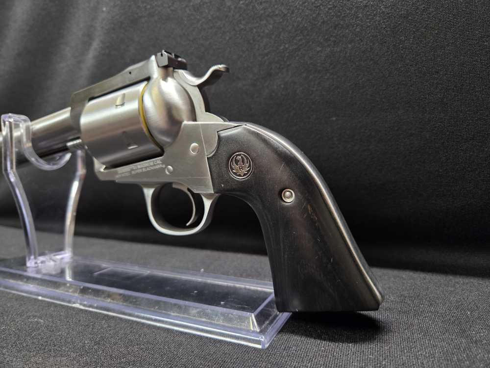 Unfired 2022 Ruger Super Blackhawk Bisley 5.5" .44 Mag - Lipseys Exclusive-img-9