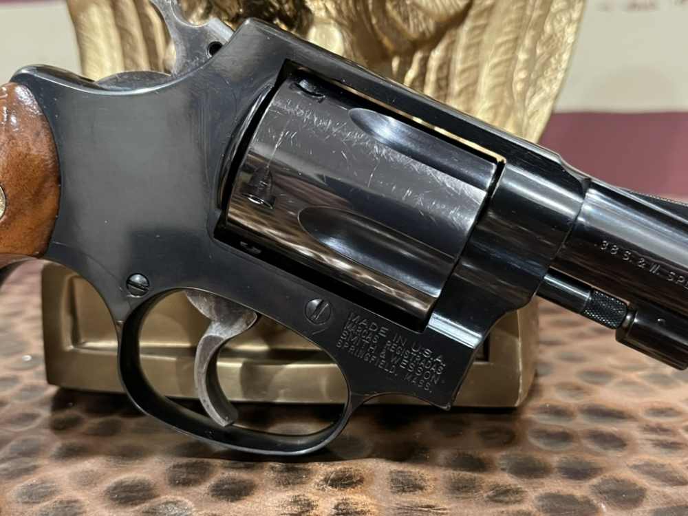 Smith & Wesson Model 36-7 .38 S&W Spl. 2" barrel Chiefs Special Excellent-img-13