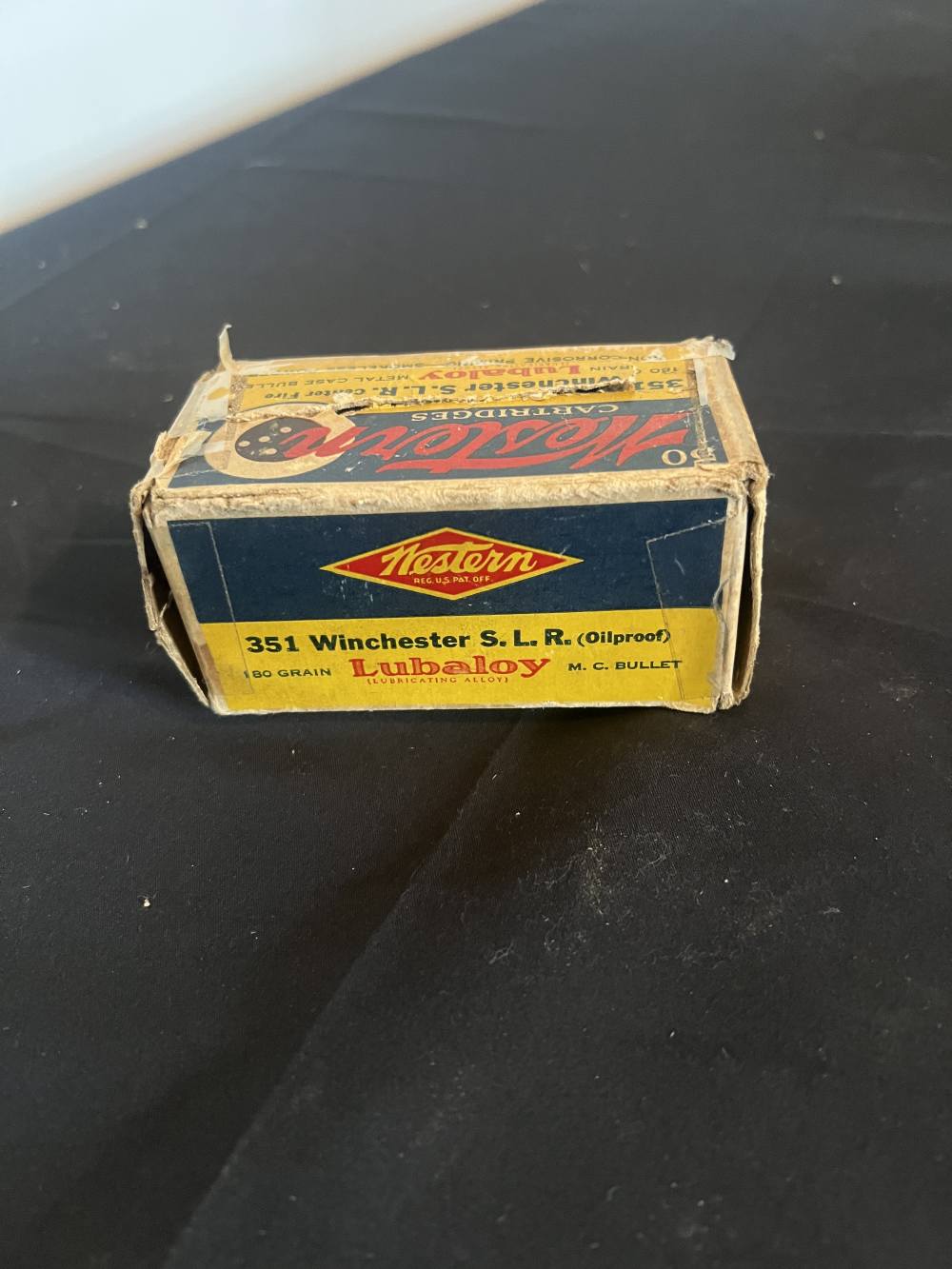 Obsolete Minty  Winchester  Model 1907  351 Ammo Lot-img-9
