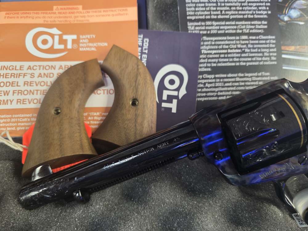 COLT SAA 45CAL TOM THREEPERSONS (GENUINE)IVORY GRIPS FACTORY NEW ON SALE -img-20