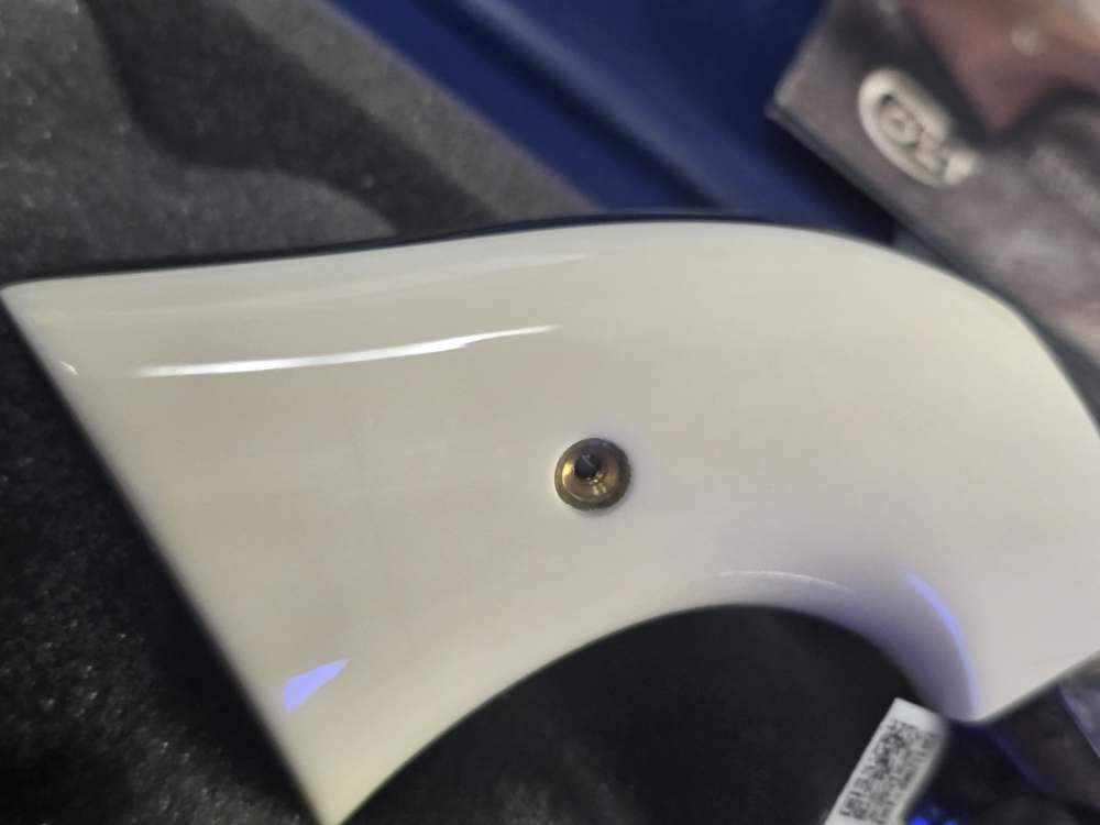 COLT SAA 45CAL TOM THREEPERSONS (GENUINE)IVORY GRIPS FACTORY NEW ON SALE -img-10