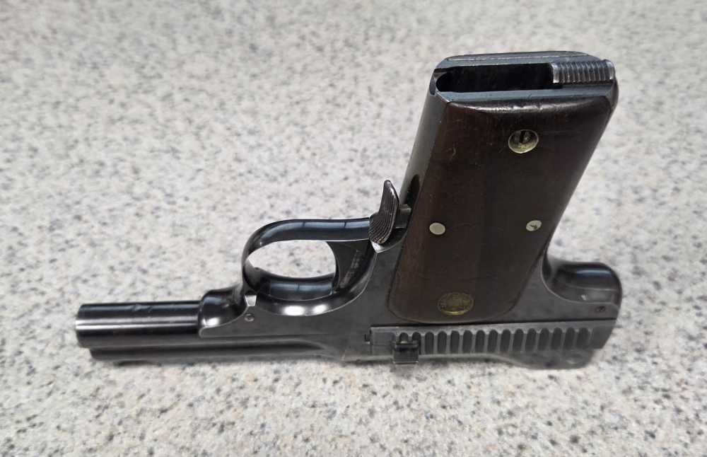 Smith & Wesson 1913-img-3
