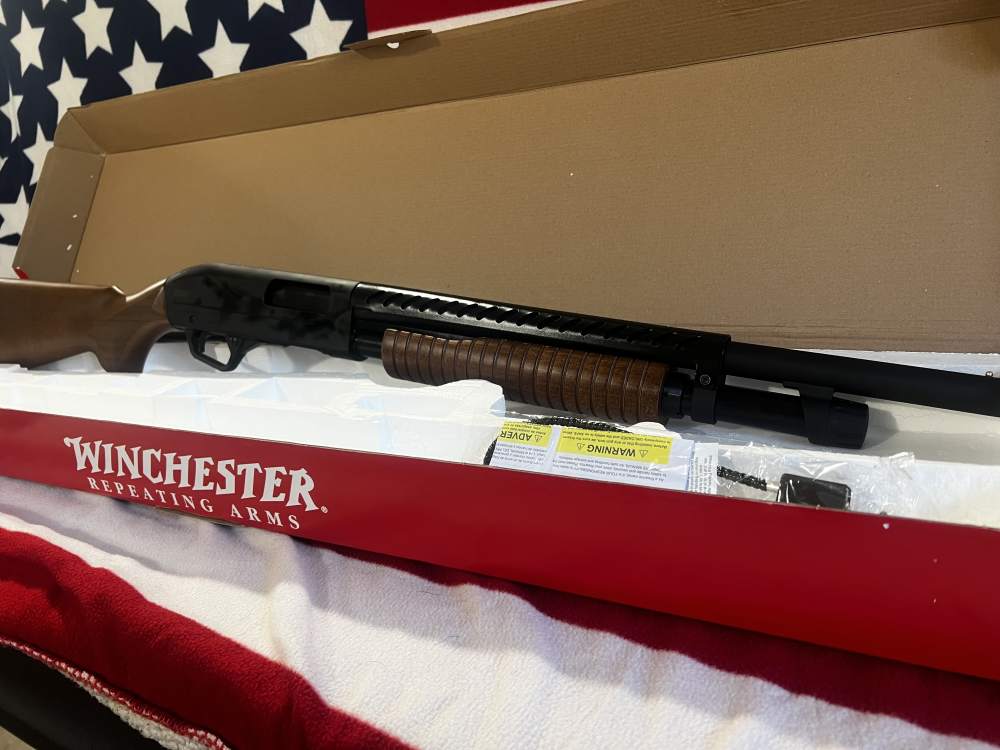 NEW IN BOX Winchester SXP Trench 3inch chamber-img-2
