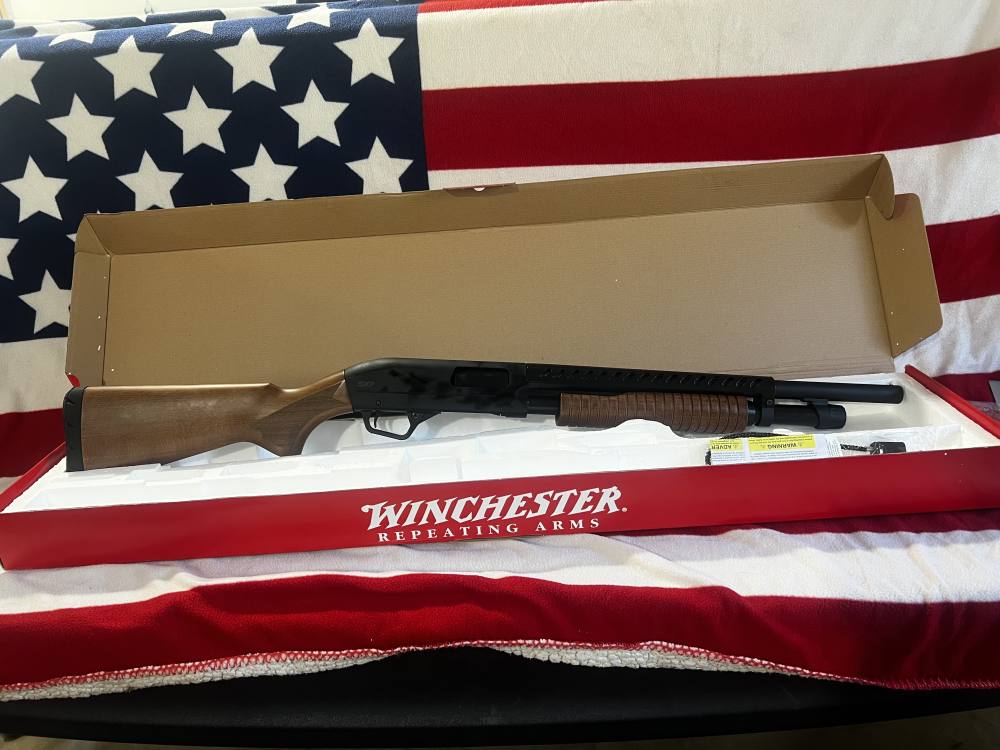 NEW IN BOX Winchester SXP Trench 3inch chamber-img-1