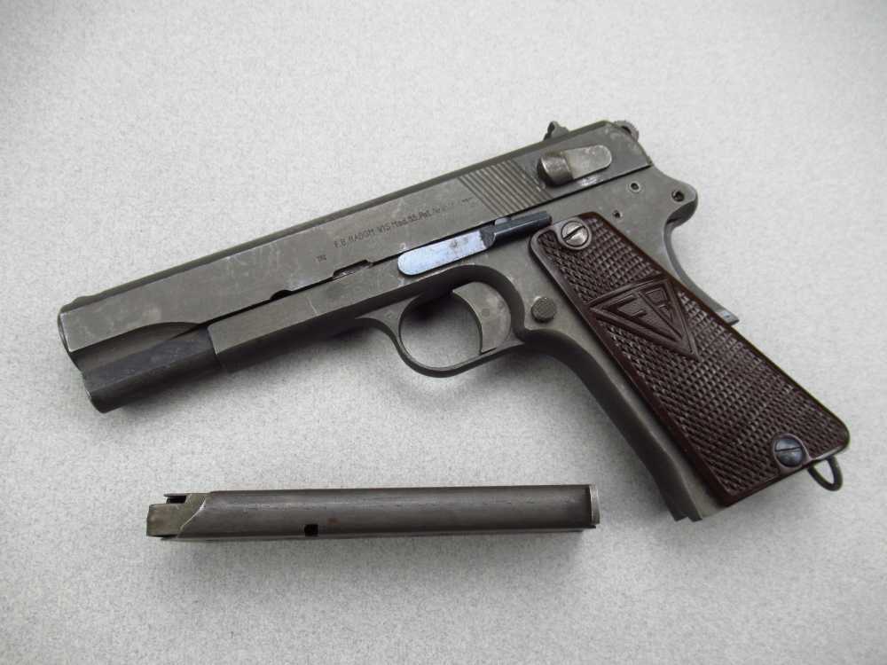 Very rare Last ditch 1945 German Radom VIS WWII pistol 9mm Luger p38-img-0