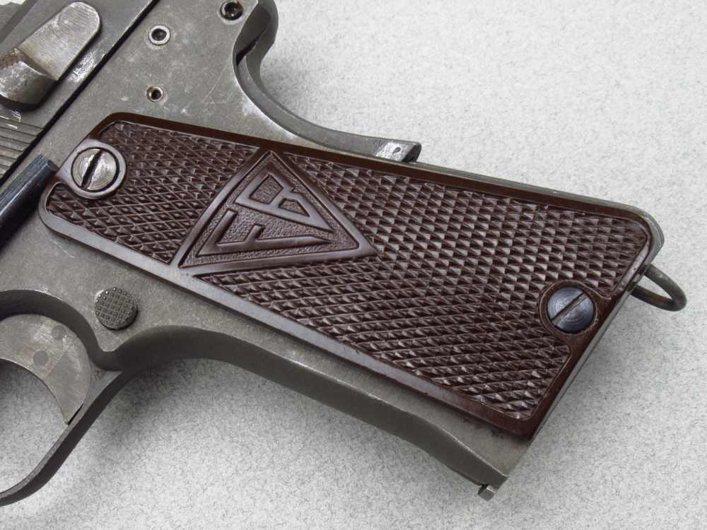 Very rare Last ditch 1945 German Radom VIS WWII pistol 9mm Luger p38-img-9