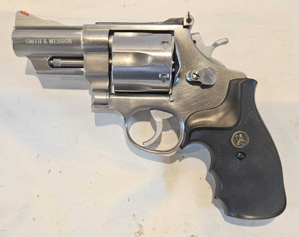 Smith & Wesson 657 No Dash 41 Magnum 3" Snub Nose Mag Stainless 57-img-2