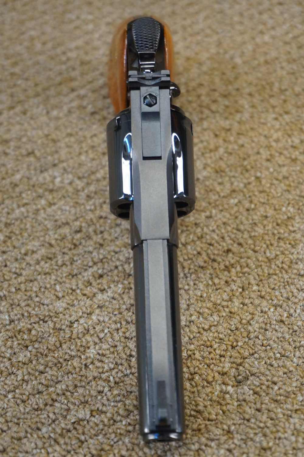 Colt Python 357 Magnum 4" Vent Rib Barrel Royal Blue Mfg. 1968 -img-6