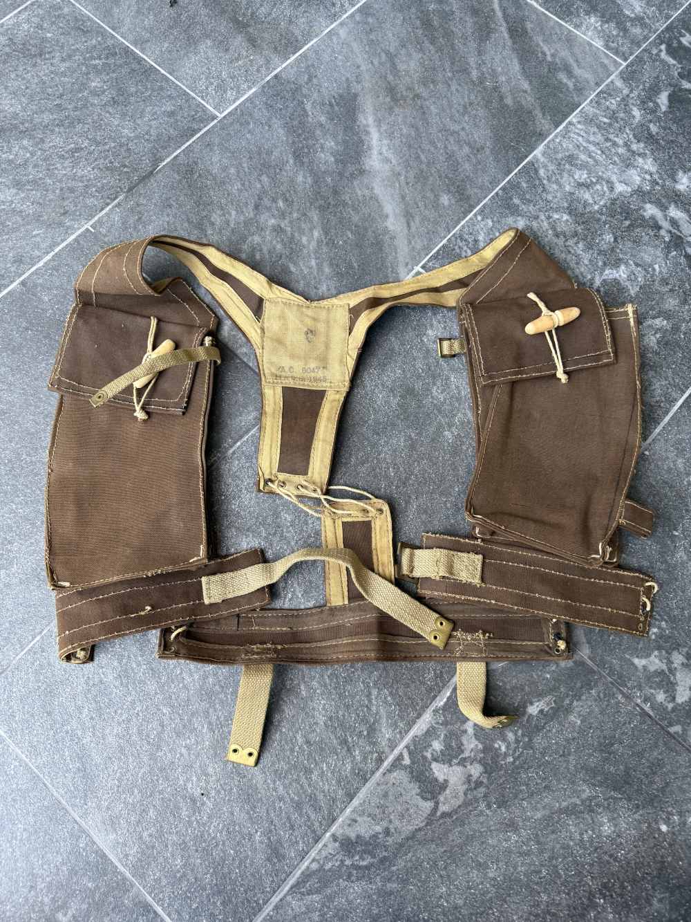 WW2 British Army Skeleton BREN Gun Assault Vest Jerkin 1943 Commando Airbor-img-0