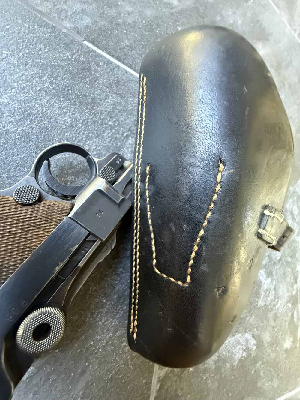 Mauser byf 42 Luger Rig  WWII P08 Pistol, Matching 1942 German Militaria-img-29