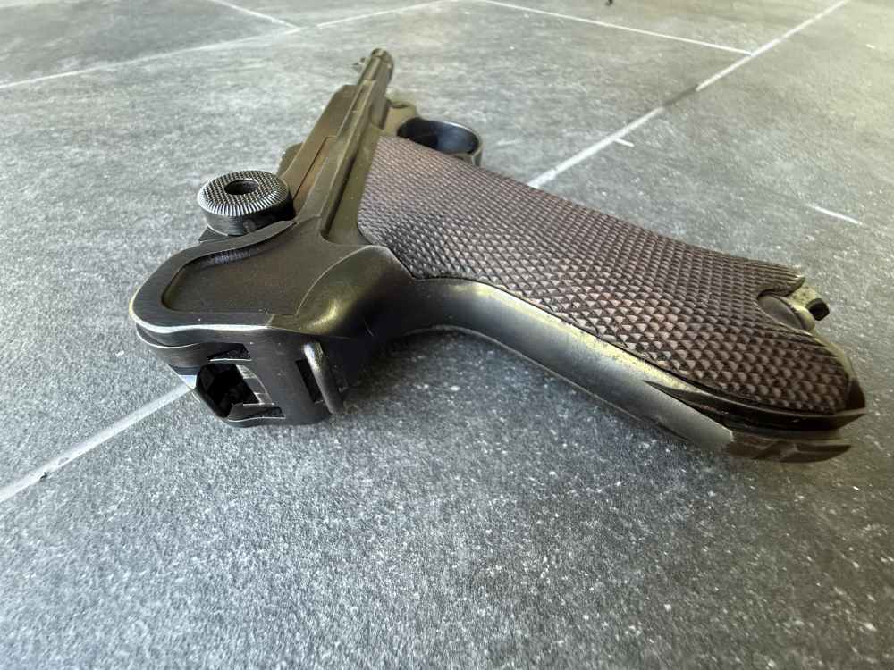Mauser byf 42 Luger Rig  WWII P08 Pistol, Matching 1942 German Militaria-img-16