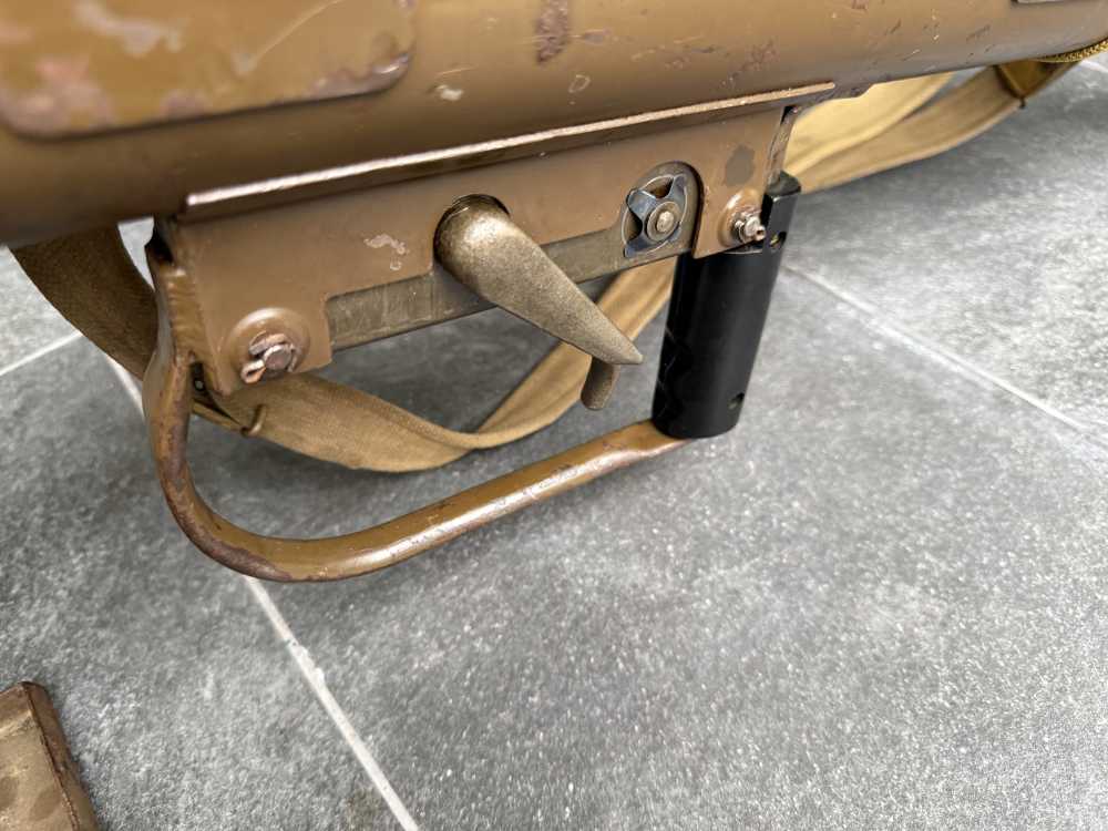 British WWII PIAT Projector Infantry Anti-Tank Launcher w/ Dummy Rocket -img-9