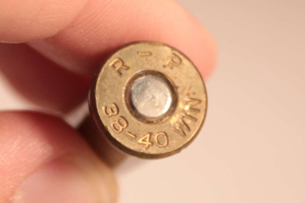 Peters and Remington 38-40 Win. Vintage Ammo (34rds) and Brass (6qty)-img-7
