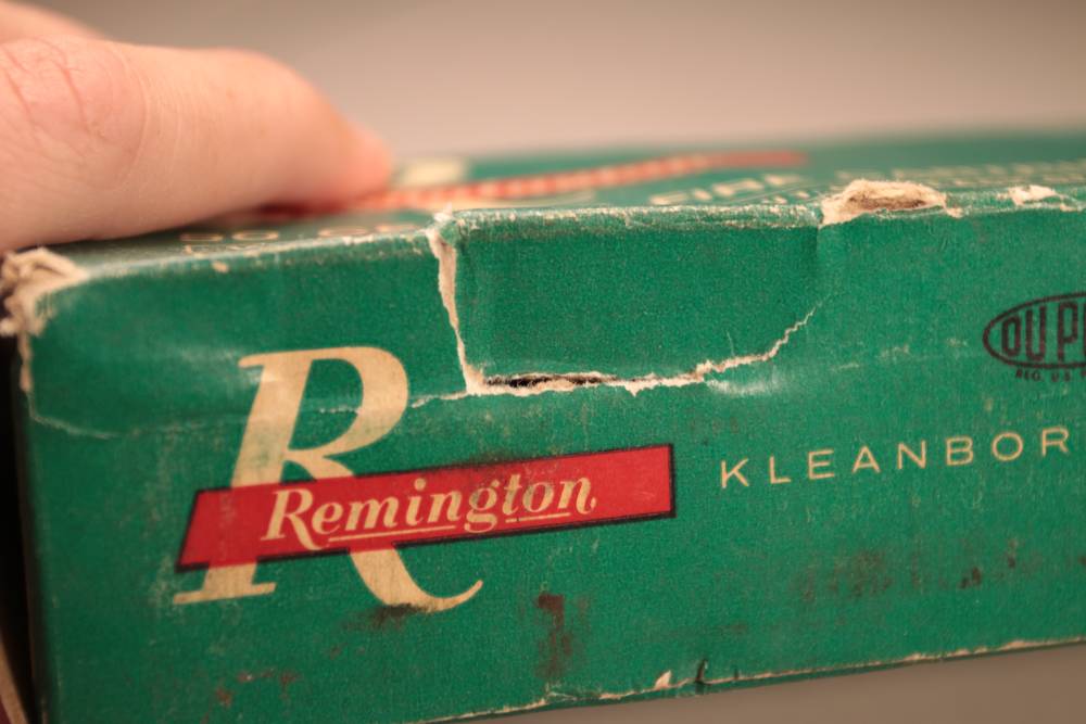 Peters and Remington 38-40 Win. Vintage Ammo (34rds) and Brass (6qty)-img-12