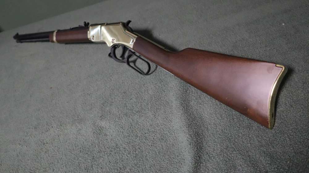 Henry Golden Boy H004-img-0