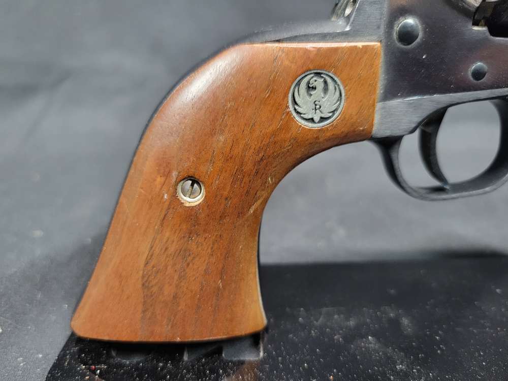 PENNY AUCTION RUGER NEW MODEL BLACKHAWK REVOLVER 357 MAG 6 RDS MFG 1978-img-2