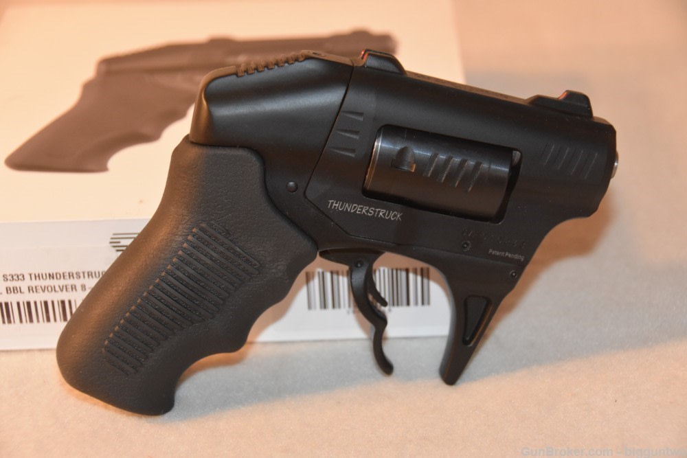 Standard S333 .22 Mag 8 Shot Revolver Brand New in Factory Box with paper-img-4