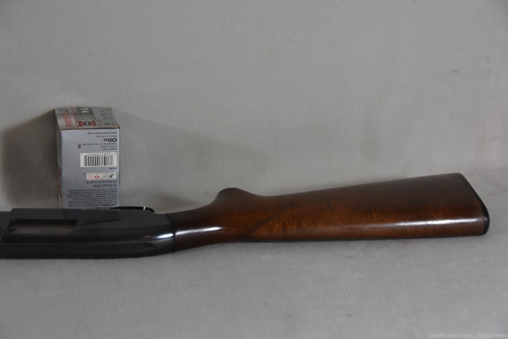 Winchester 25 Pump Action Shotgun in good condition-img-11
