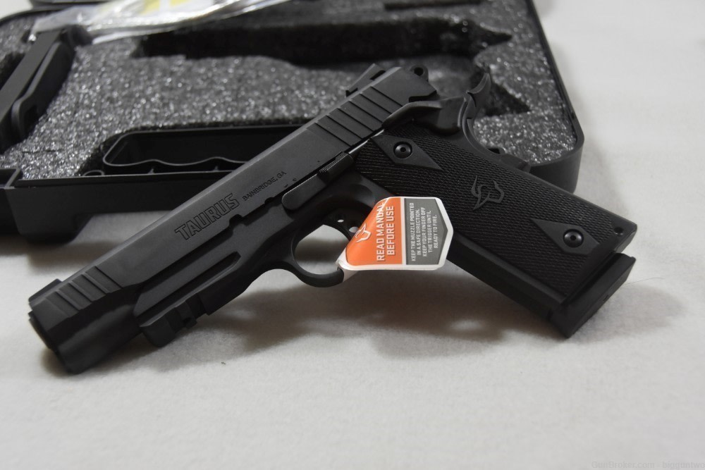 TAURUS 1911 45 AUTO 5" 8-RD PISTOL Brand New in Durable Case w/ paper     -img-9