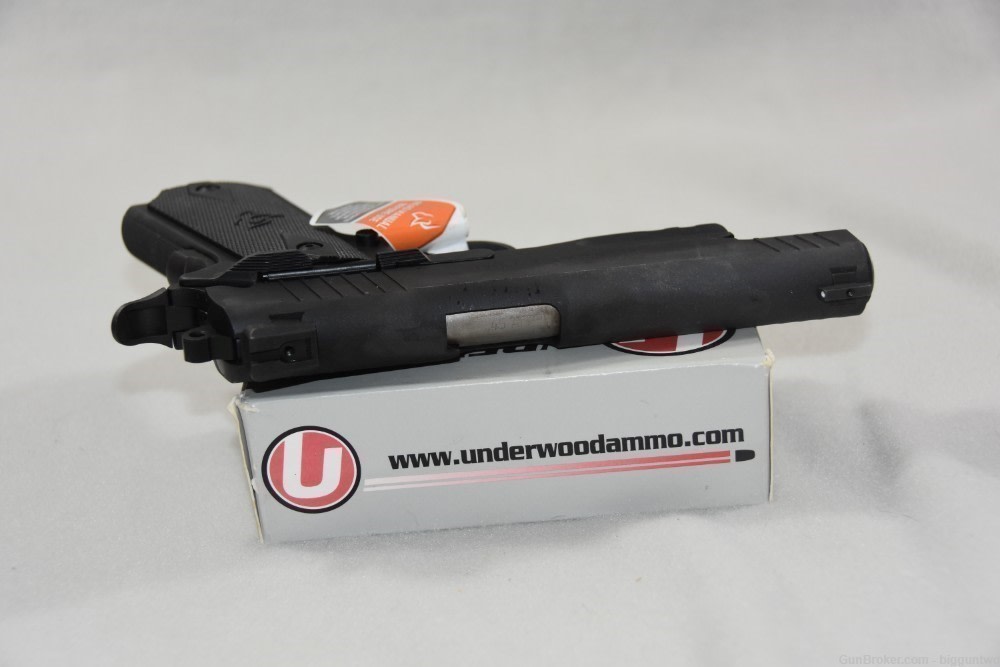 TAURUS 1911 45 AUTO 5" 8-RD PISTOL Brand New in Durable Case w/ paper     -img-3